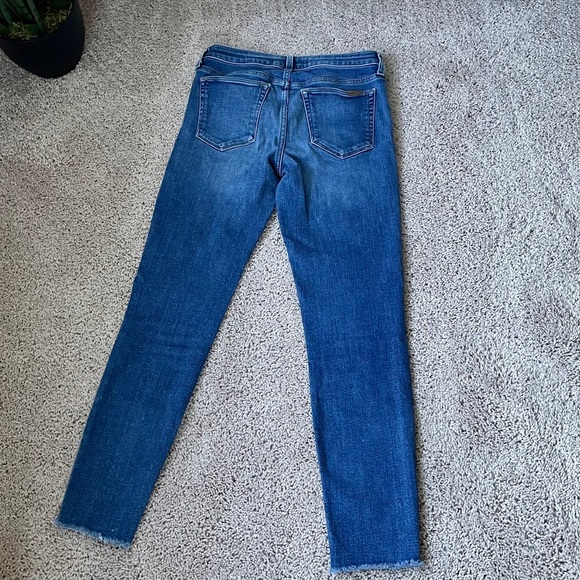 ❌SOLD❌ {Joe’s Jeans} Skinny Ankle Jeans - Picture 2 of 9